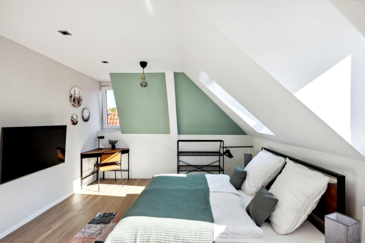 Your Home Away From Home - A Workplace In Every Room Hannover Kültér fotó